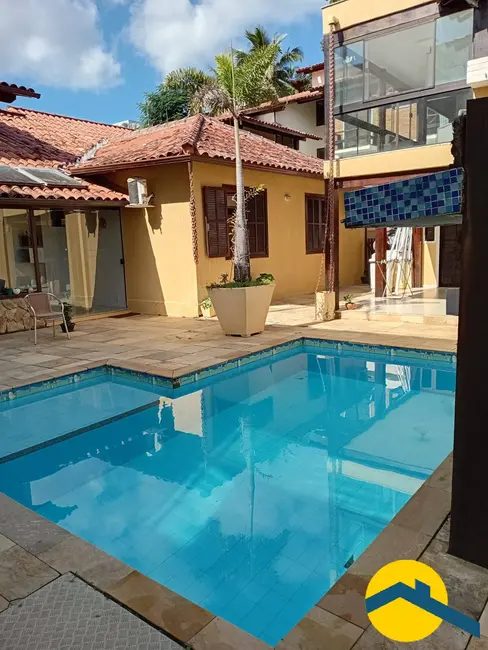 Casa com 4 quartos à venda, 390m2 em Piratininga, Niteroi - RJ - imagem 2 Foto 2 de Casa com 4 quartos à venda, 390m2 em Piratininga, Niteroi - RJ