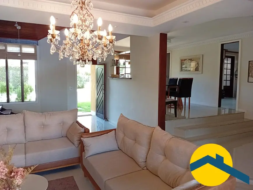 Casa com 4 quartos à venda, 390m2 em Piratininga, Niteroi - RJ - imagem 5 Foto 5 de Casa com 4 quartos à venda, 390m2 em Piratininga, Niteroi - RJ