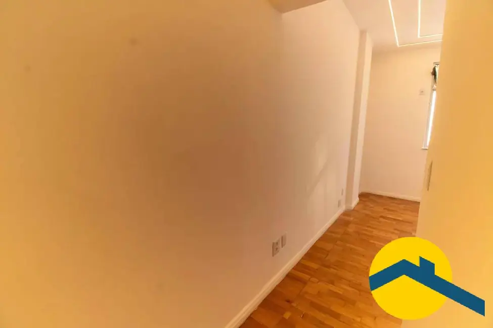 Apartamento com 2 quartos à venda, 72m2 em Centro, Niteroi - RJ - imagem 8 Foto 8 de Apartamento com 2 quartos à venda, 72m2 em Centro, Niteroi - RJ