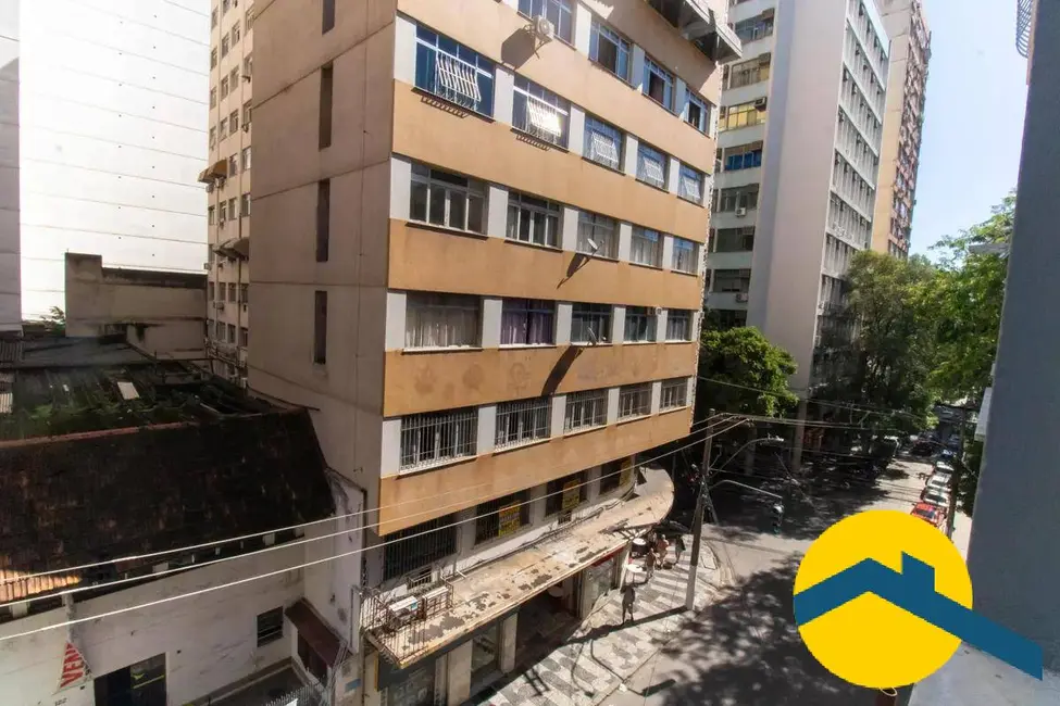 Apartamento com 2 quartos à venda, 72m2 em Centro, Niteroi - RJ - imagem 2 Foto 2 de Apartamento com 2 quartos à venda, 72m2 em Centro, Niteroi - RJ