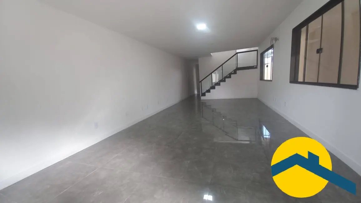 Casa com 3 quartos à venda, 204m2 em São Francisco, Niteroi - RJ - imagem 5 Foto 5 de Casa com 3 quartos à venda, 204m2 em São Francisco, Niteroi - RJ