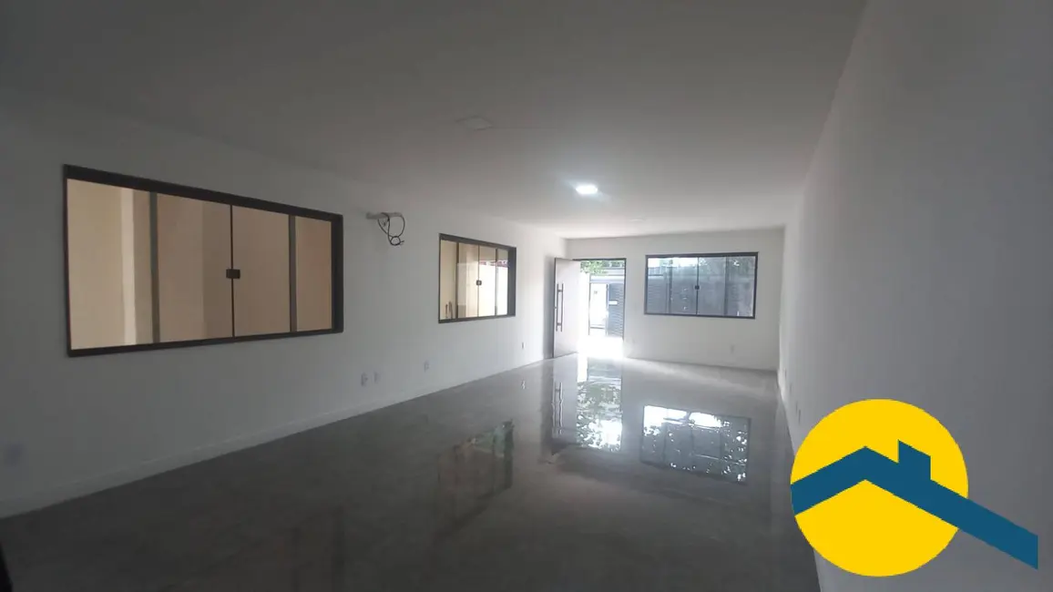 Casa com 3 quartos à venda, 204m2 em São Francisco, Niteroi - RJ - imagem 2 Foto 2 de Casa com 3 quartos à venda, 204m2 em São Francisco, Niteroi - RJ