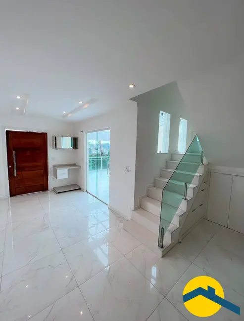 Foto 2 de Casa de Condomínio com 3 quartos à venda, 220m2 em Tribobó, Sao Goncalo - RJ