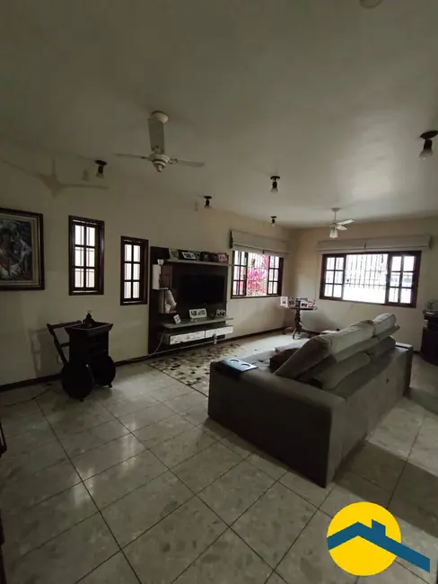 Foto 1 de Casa com 4 quartos à venda, 200m2 em Piratininga, Niteroi - RJ