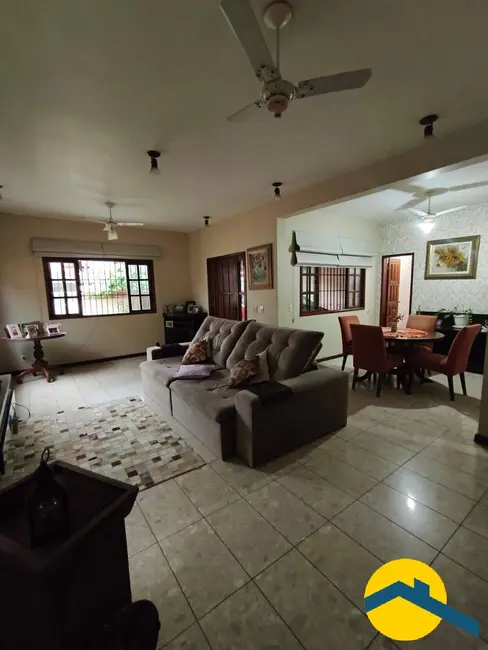 Foto 3 de Casa com 4 quartos à venda, 200m2 em Piratininga, Niteroi - RJ