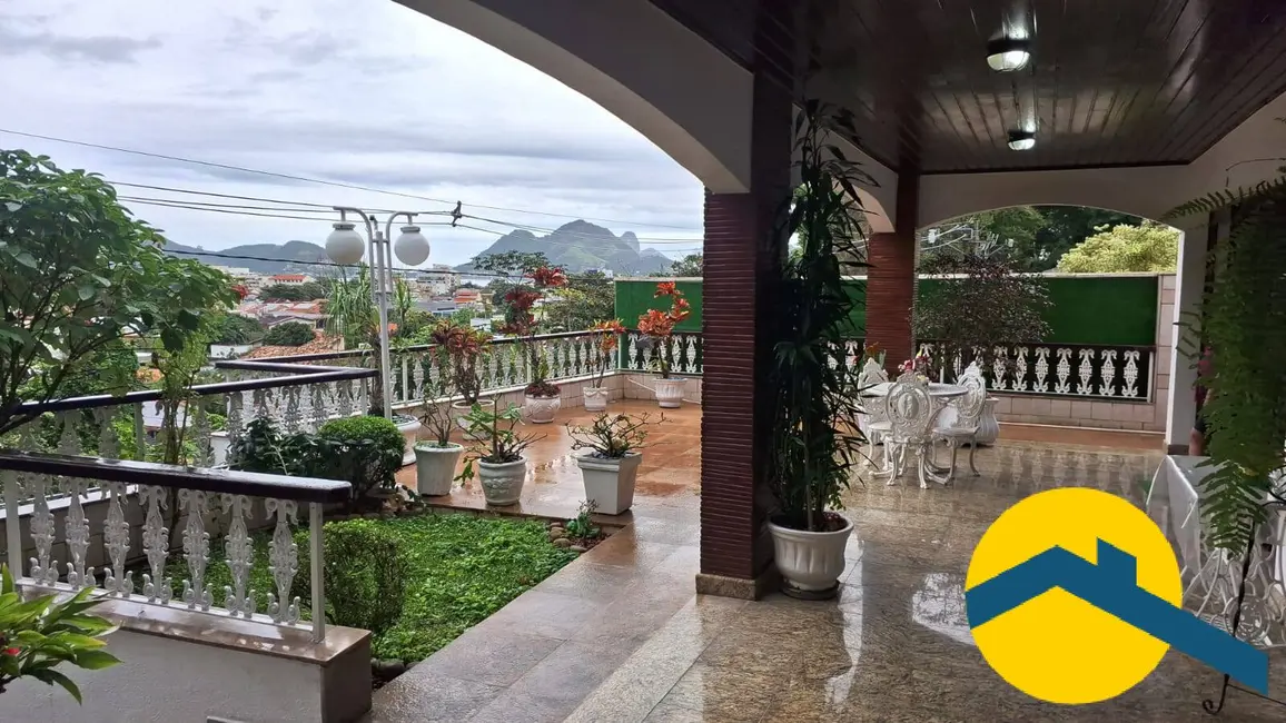 Casa com 4 quartos à venda, 384m2 em São Francisco, Niteroi - RJ - imagem 5 Foto 5 de Casa com 4 quartos à venda, 384m2 em São Francisco, Niteroi - RJ