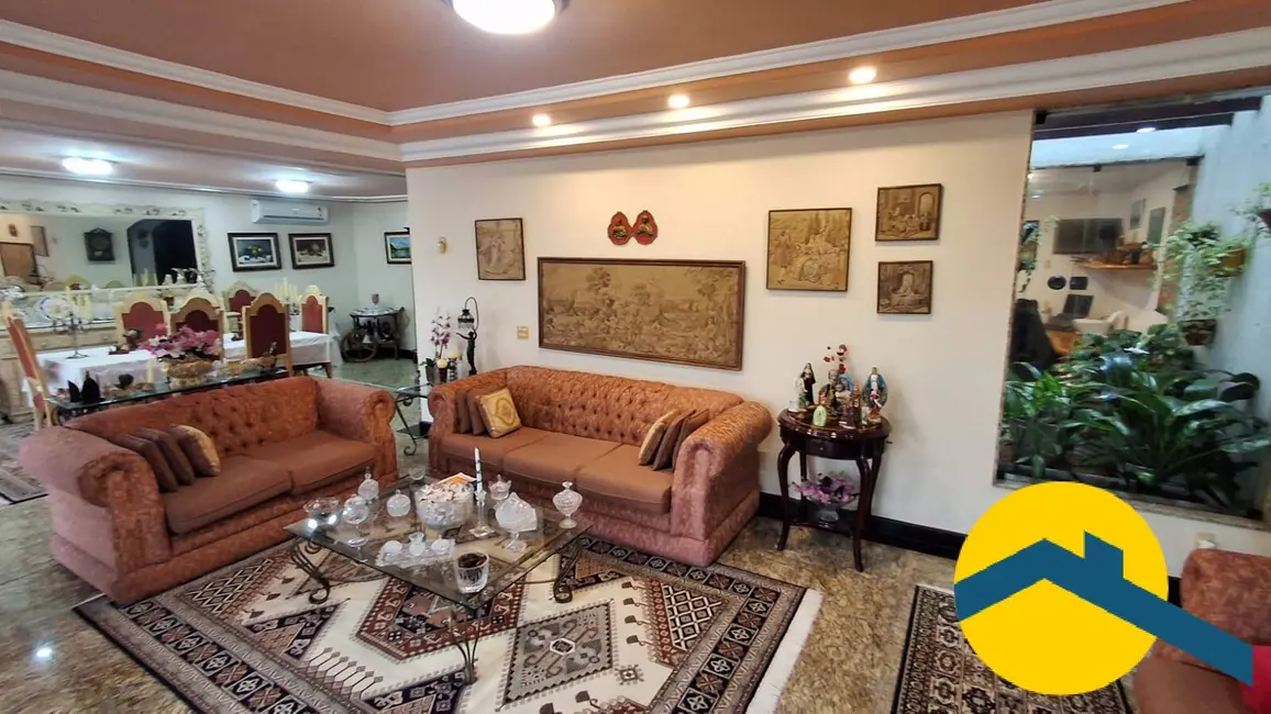 Casa com 4 quartos à venda, 384m2 em São Francisco, Niteroi - RJ - imagem 4 Foto 4 de Casa com 4 quartos à venda, 384m2 em São Francisco, Niteroi - RJ