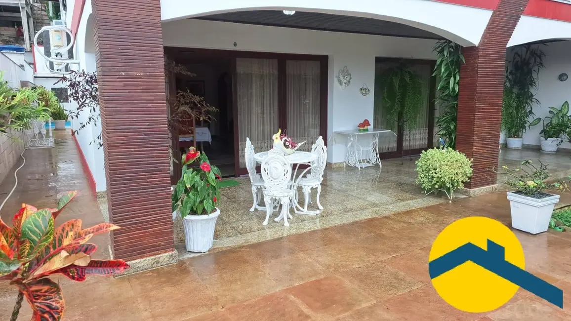 Casa com 4 quartos à venda, 384m2 em São Francisco, Niteroi - RJ - imagem 7 Foto 7 de Casa com 4 quartos à venda, 384m2 em São Francisco, Niteroi - RJ