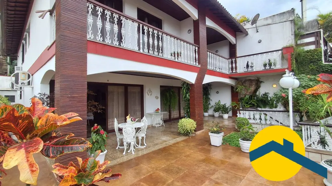 Casa com 4 quartos à venda, 384m2 em São Francisco, Niteroi - RJ - imagem 6 Foto 6 de Casa com 4 quartos à venda, 384m2 em São Francisco, Niteroi - RJ