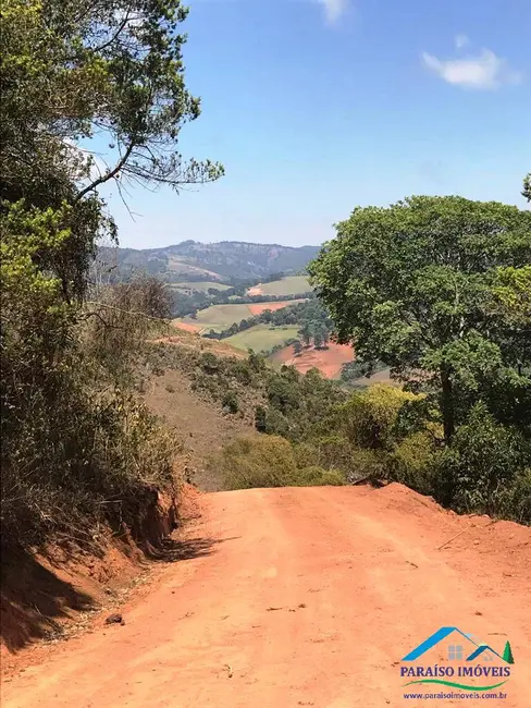 Sítio / Rancho com 1 quarto à venda, 40m2 em Centro, Goncalves - MG - imagem 8 Foto 8 de Sítio / Rancho com 1 quarto à venda, 40m2 em Centro, Goncalves - MG