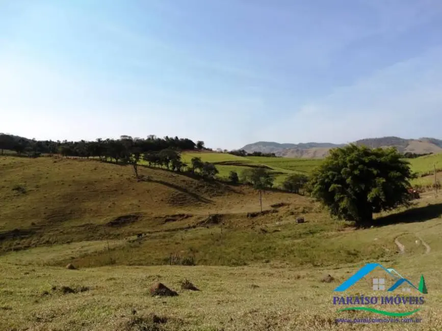 Chácara à venda, 155m2 em Centro, Paraisopolis - MG - imagem 24 Foto 24 de Chácara à venda, 155m2 em Centro, Paraisopolis - MG