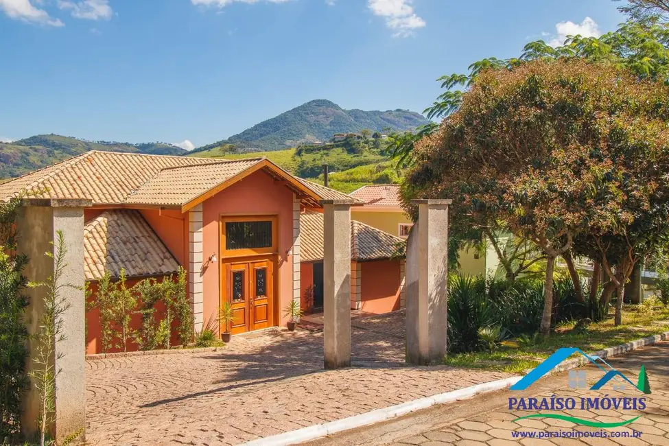 Casa de Condomínio com 4 quartos à venda, 300m2 em Centro, Paraisopolis - MG - imagem 3 Foto 3 de Casa de Condomínio com 4 quartos à venda, 300m2 em Centro, Paraisopolis - MG