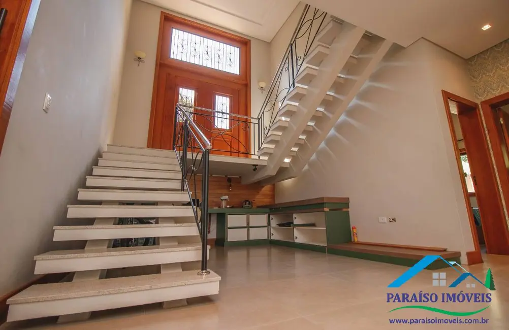 Casa de Condomínio com 4 quartos à venda, 300m2 em Centro, Paraisopolis - MG - imagem 5 Foto 5 de Casa de Condomínio com 4 quartos à venda, 300m2 em Centro, Paraisopolis - MG