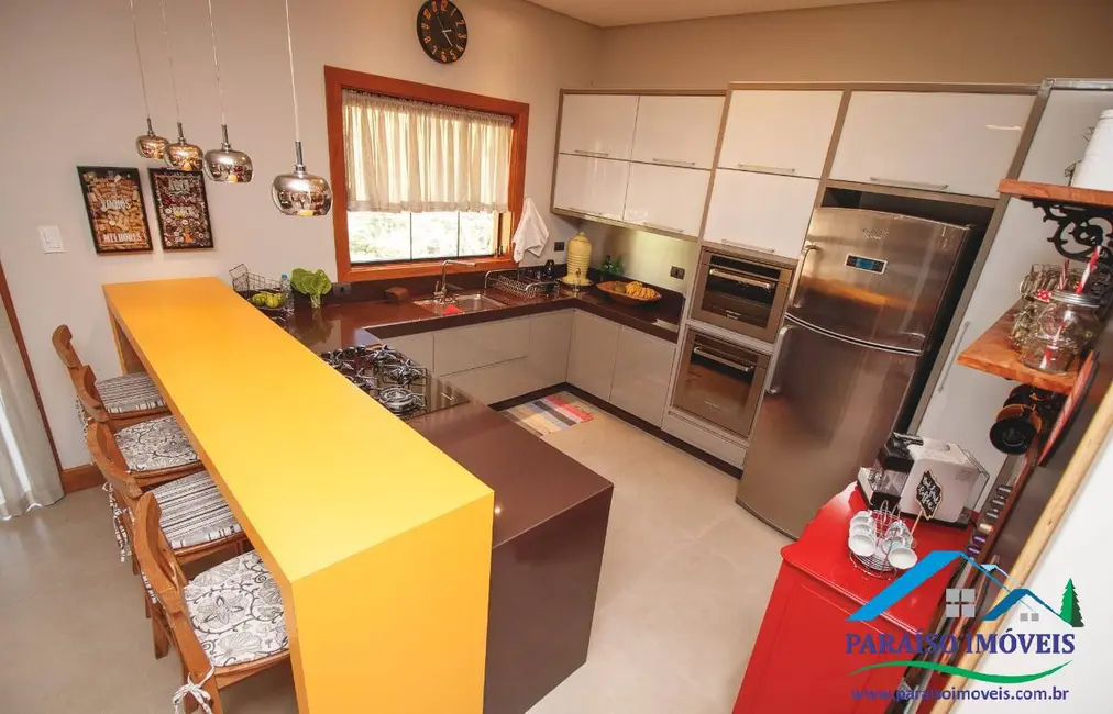 Casa de Condomínio com 4 quartos à venda, 300m2 em Centro, Paraisopolis - MG - imagem 9 Foto 9 de Casa de Condomínio com 4 quartos à venda, 300m2 em Centro, Paraisopolis - MG