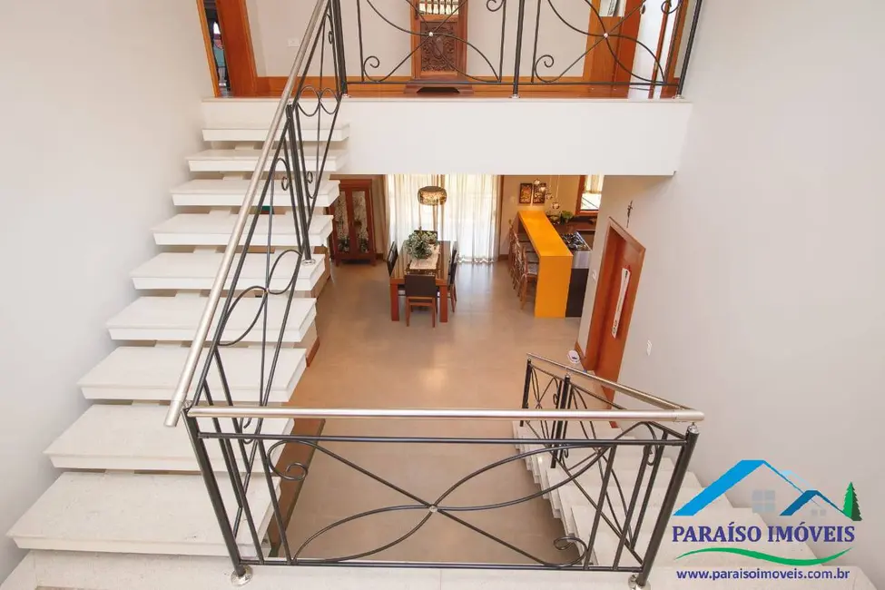 Casa de Condomínio com 4 quartos à venda, 300m2 em Centro, Paraisopolis - MG - imagem 4 Foto 4 de Casa de Condomínio com 4 quartos à venda, 300m2 em Centro, Paraisopolis - MG