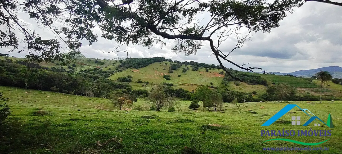 Foto 1 de Chácara à venda, 16m2 em Centro, Paraisopolis - MG