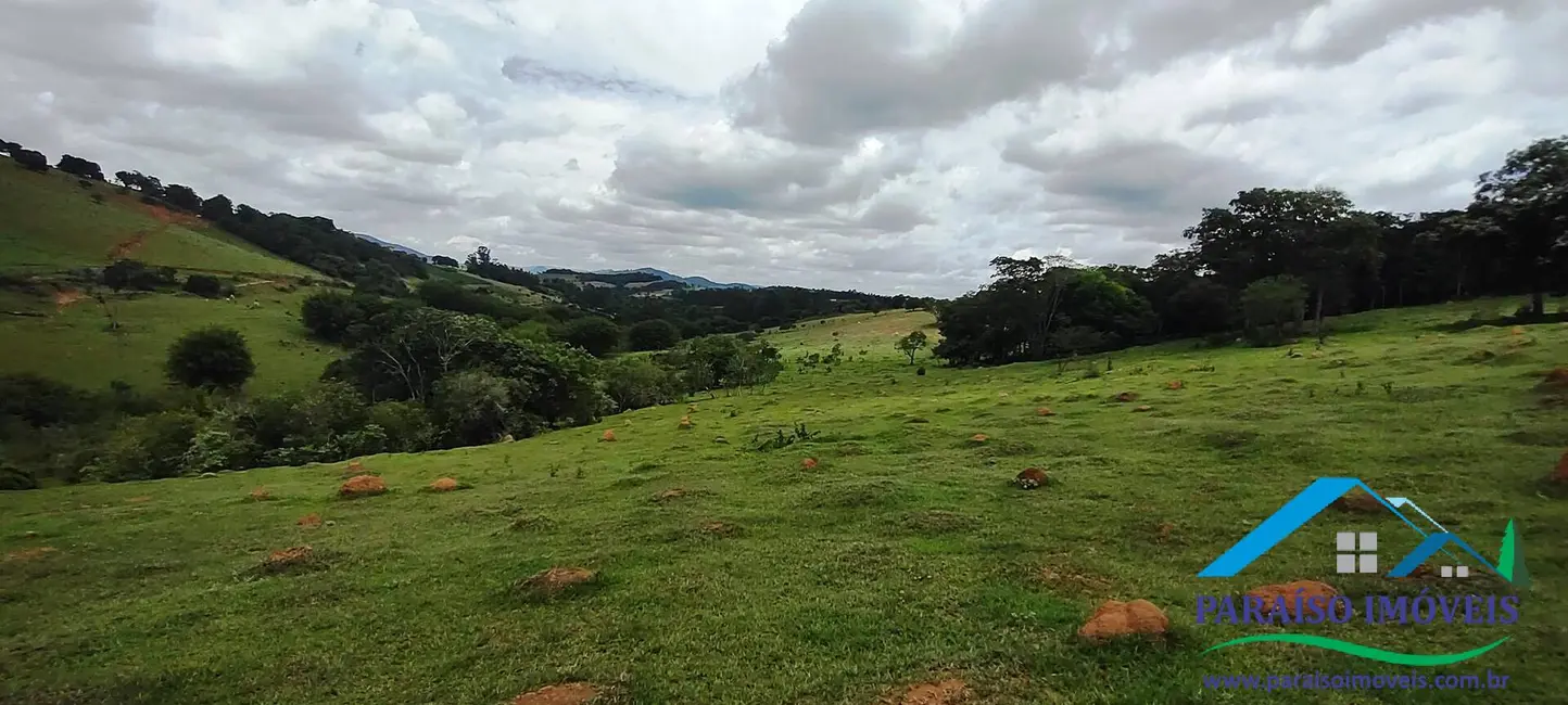 Chácara à venda, 16m2 em Centro, Paraisopolis - MG - imagem 12 Foto 12 de Chácara à venda, 16m2 em Centro, Paraisopolis - MG