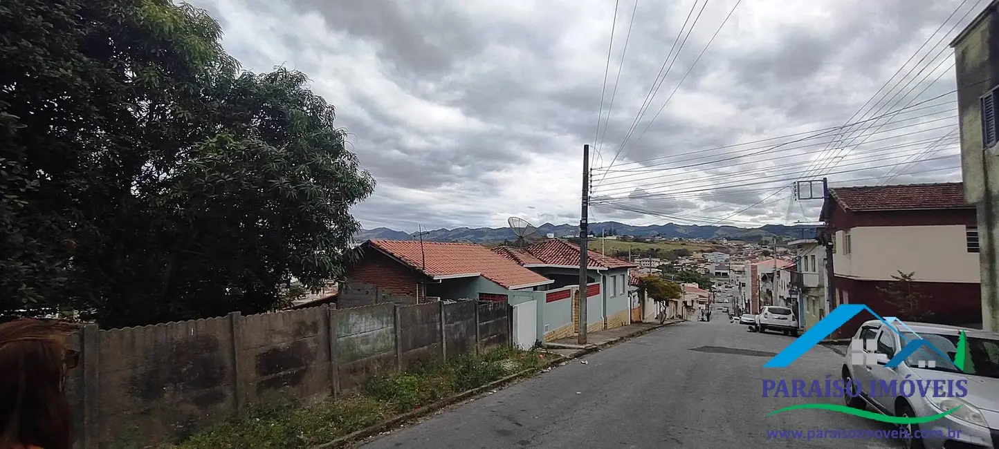 Foto 3 de Casa com 3 quartos à venda, 506m2 em Centro, Cambui - MG