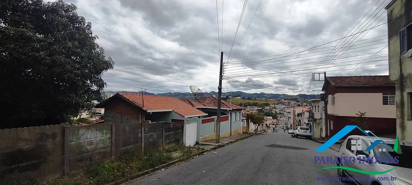 Foto 4 de Casa com 3 quartos à venda, 506m2 em Centro, Cambui - MG