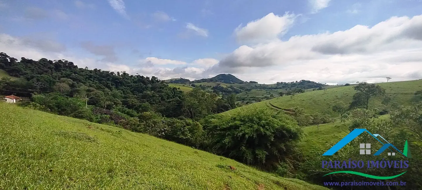 Chácara com 2 quartos à venda, 13m2 em Centro, Paraisopolis - MG - imagem 3 Foto 3 de Chácara com 2 quartos à venda, 13m2 em Centro, Paraisopolis - MG