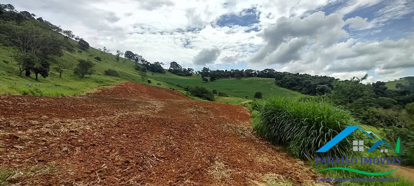 Sítio / Rancho com 2 quartos à venda, 24m2 em Centro, Paraisopolis - MG - imagem 4 Foto 4 de Sítio / Rancho com 2 quartos à venda, 24m2 em Centro, Paraisopolis - MG