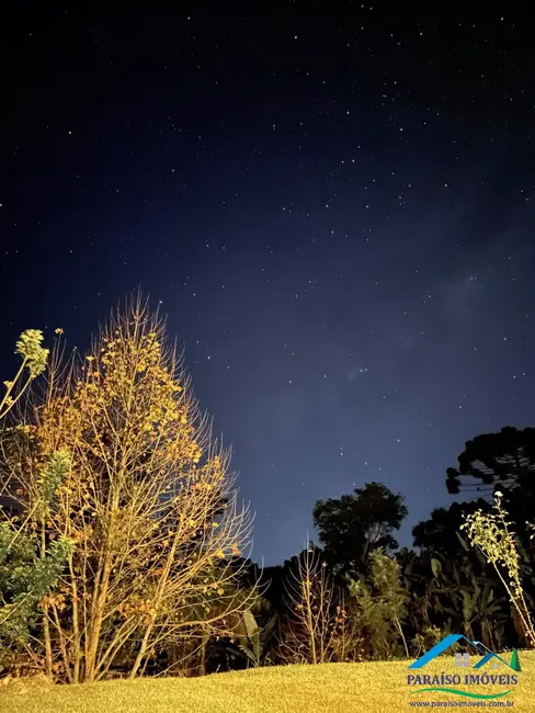 Casa com 3 quartos à venda, 40000m2 em Centro, Goncalves - MG - imagem 5 Foto 5 de Casa com 3 quartos à venda, 40000m2 em Centro, Goncalves - MG