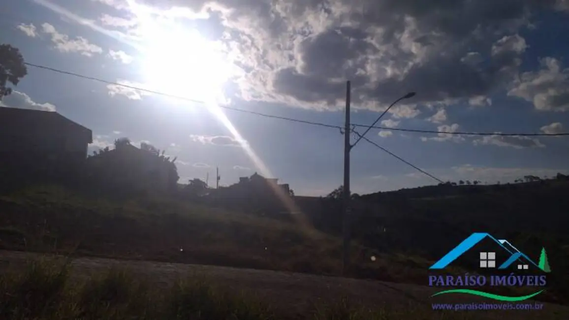 Foto 2 de Terreno / Lote à venda, 201m2 em Centro, Paraisopolis - MG