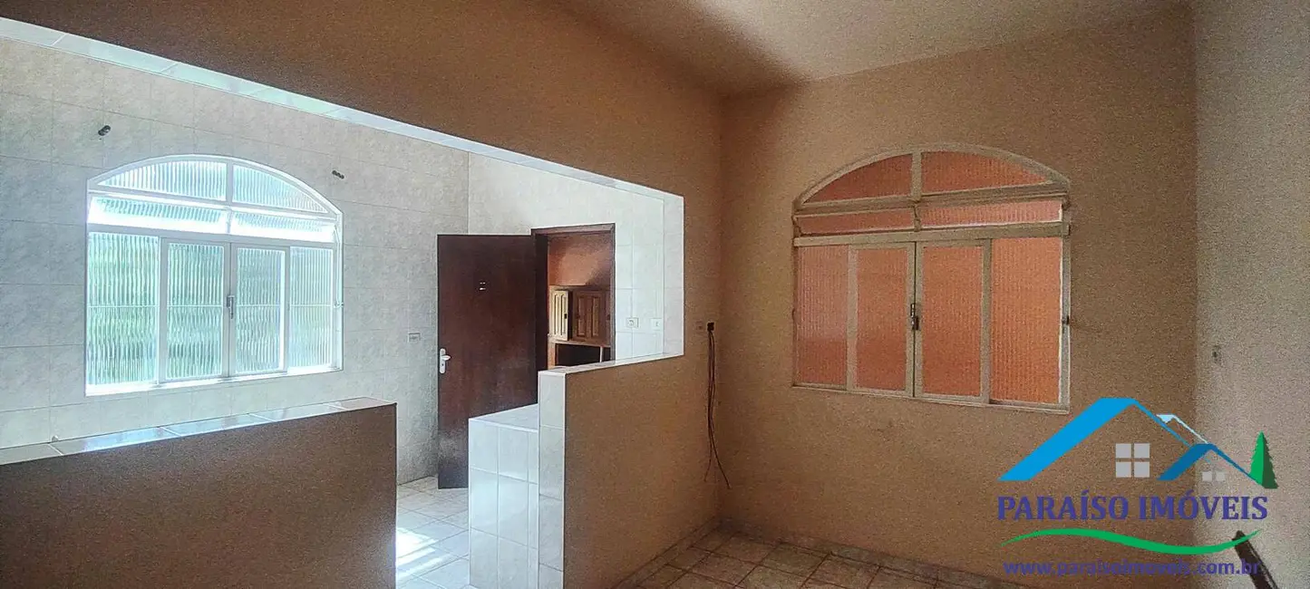 Casa à venda, 184m2 em Centro, Paraisopolis - MG - imagem 16 Foto 16 de Casa à venda, 184m2 em Centro, Paraisopolis - MG