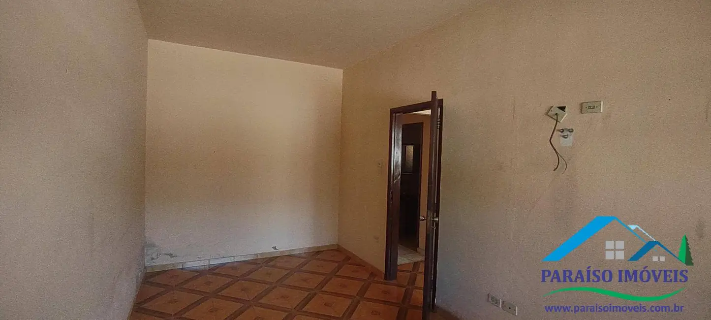 Casa à venda, 184m2 em Centro, Paraisopolis - MG - imagem 18 Foto 18 de Casa à venda, 184m2 em Centro, Paraisopolis - MG