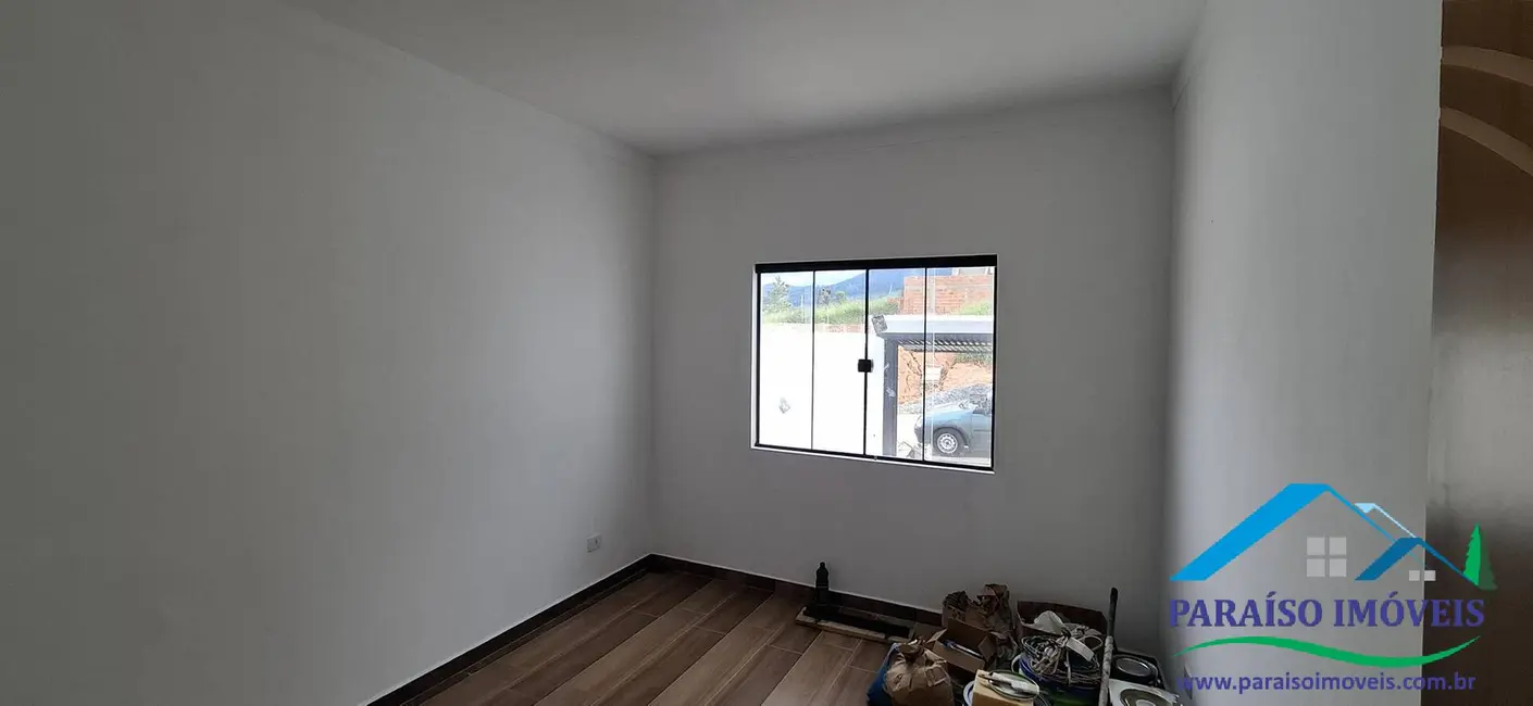 Casa com 3 quartos à venda, 120m2 em Centro, Paraisopolis - MG - imagem 8 Foto 8 de Casa com 3 quartos à venda, 120m2 em Centro, Paraisopolis - MG