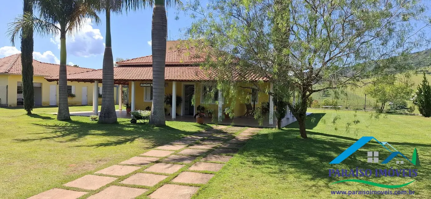 Chácara com 4 quartos à venda em Centro, Paraisopolis - MG - imagem 4 Foto 4 de Chácara com 4 quartos à venda em Centro, Paraisopolis - MG