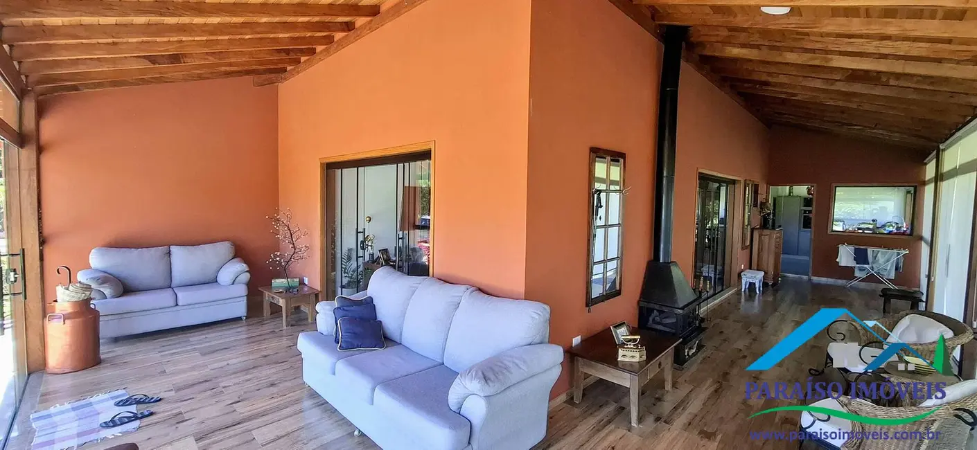 Foto 2 de Chácara com 3 quartos à venda, 36000m2 em Centro, Paraisopolis - MG