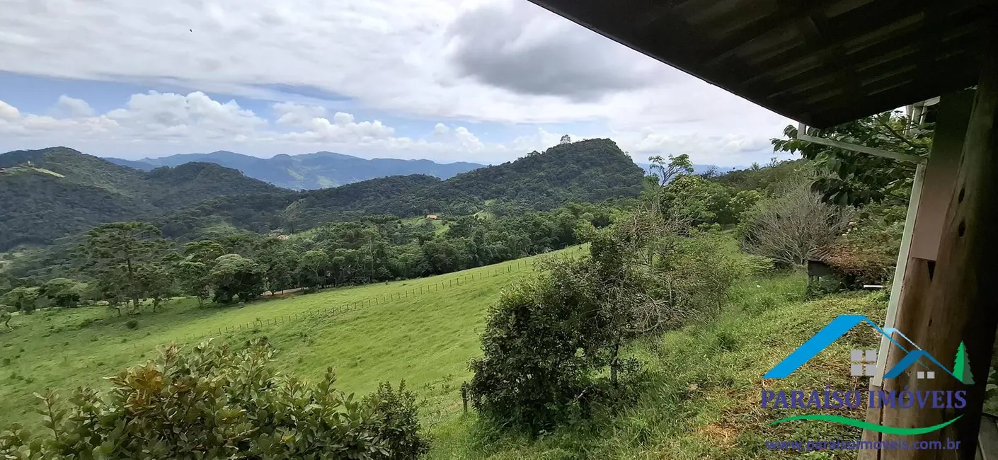 Chácara com 2 quartos à venda, 20000m2 em Centro, Goncalves - MG - imagem 3 Foto 3 de Chácara com 2 quartos à venda, 20000m2 em Centro, Goncalves - MG