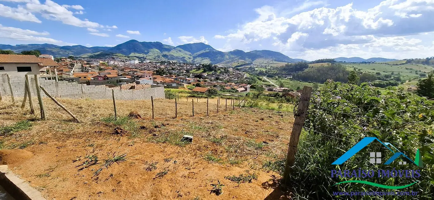 Foto 2 de Terreno / Lote à venda, 150m2 em Centro, Paraisopolis - MG