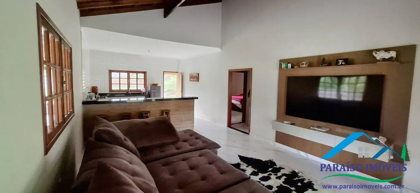 Foto 2 de Casa com 2 quartos à venda, 92m2 em Centro, Paraisopolis - MG