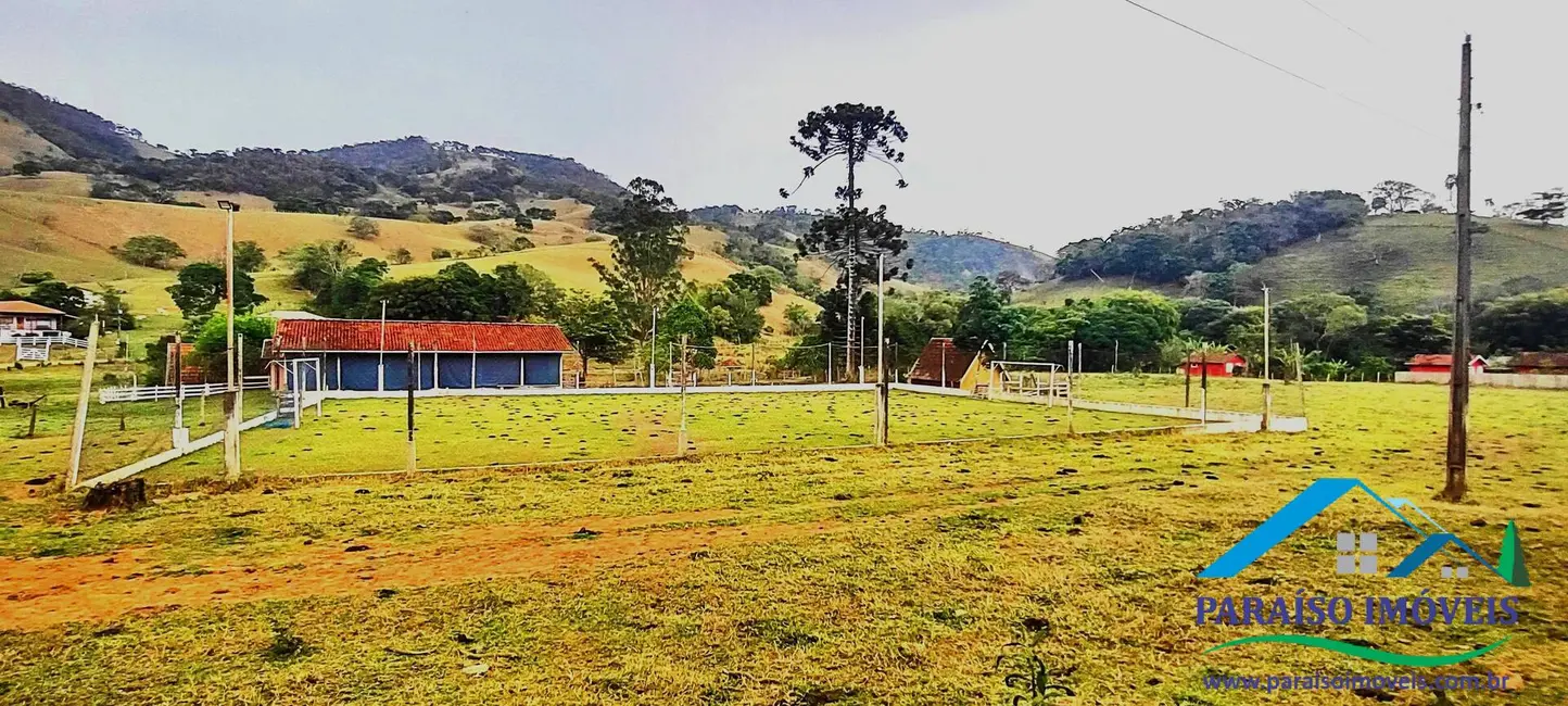 Foto 3 de Chácara com 2 quartos à venda, 250m2 em Centro, Goncalves - MG