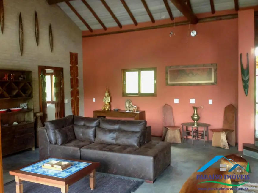 Casa com 4 quartos à venda, 350m2 em Centro, Goncalves - MG - imagem 5 Foto 5 de Casa com 4 quartos à venda, 350m2 em Centro, Goncalves - MG