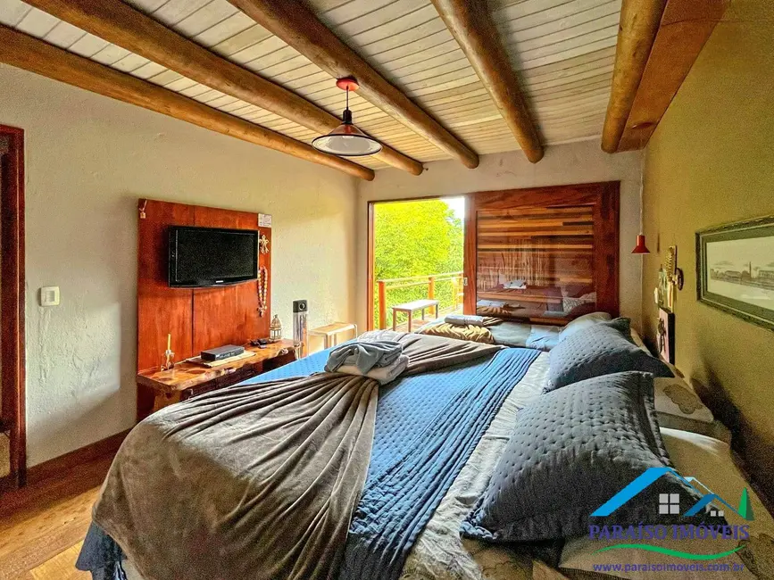 Casa com 4 quartos à venda, 350m2 em Centro, Goncalves - MG - imagem 4 Foto 4 de Casa com 4 quartos à venda, 350m2 em Centro, Goncalves - MG