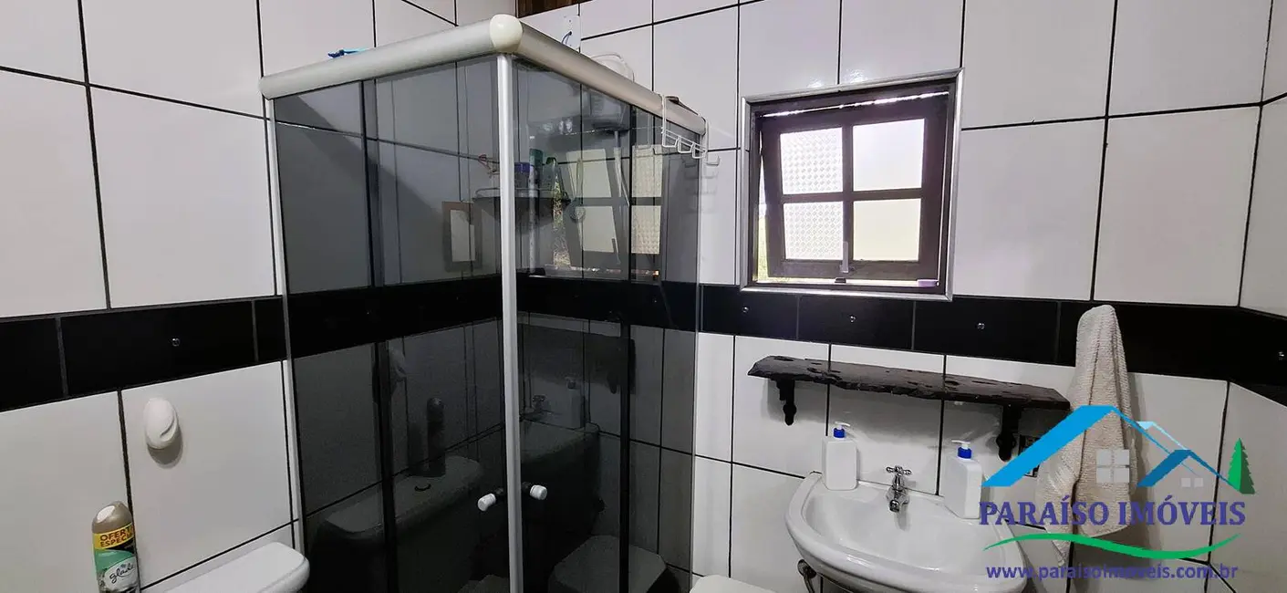 Casa à venda, 170m2 em Centro, Goncalves - MG - imagem 8 Foto 8 de Casa à venda, 170m2 em Centro, Goncalves - MG