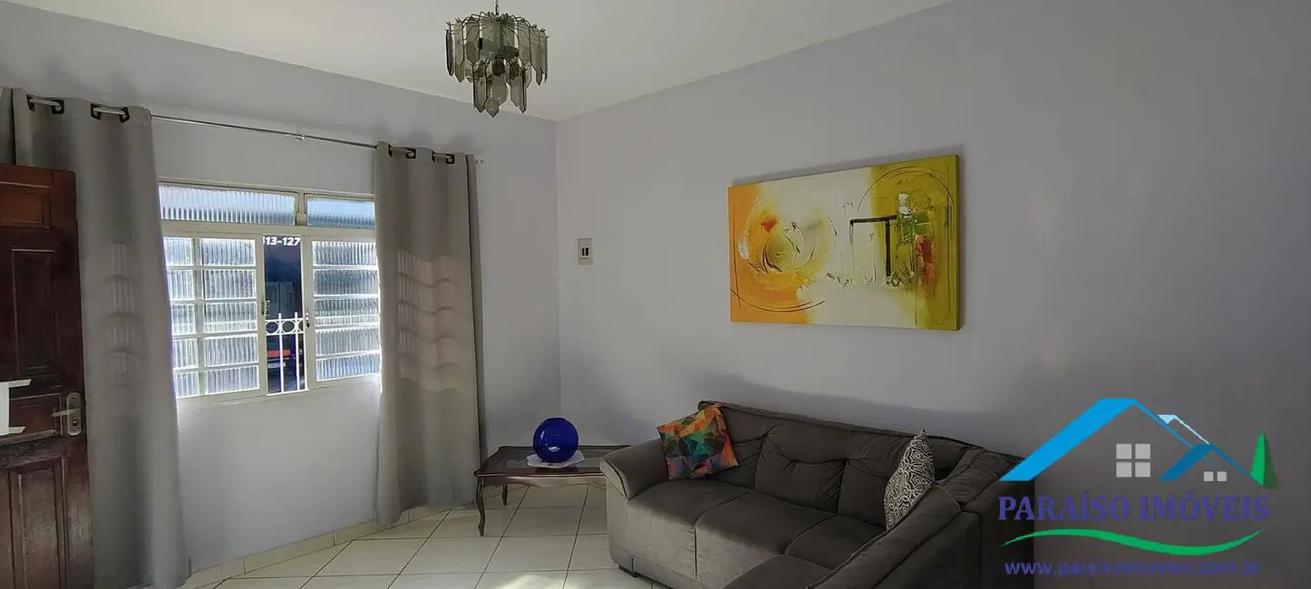 Foto 2 de Casa com 4 quartos à venda, 160m2 em Centro, Paraisopolis - MG