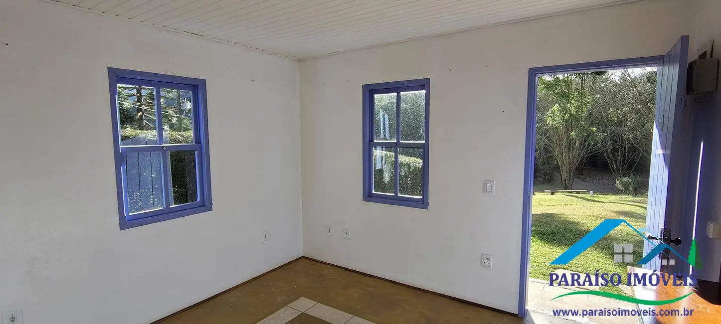 Casa com 2 quartos à venda em Centro, Goncalves - MG - imagem 3 Foto 3 de Casa com 2 quartos à venda em Centro, Goncalves - MG