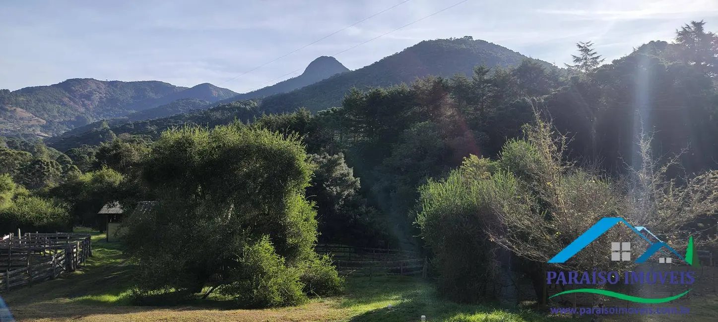 Casa com 2 quartos à venda em Centro, Goncalves - MG - imagem 8 Foto 8 de Casa com 2 quartos à venda em Centro, Goncalves - MG