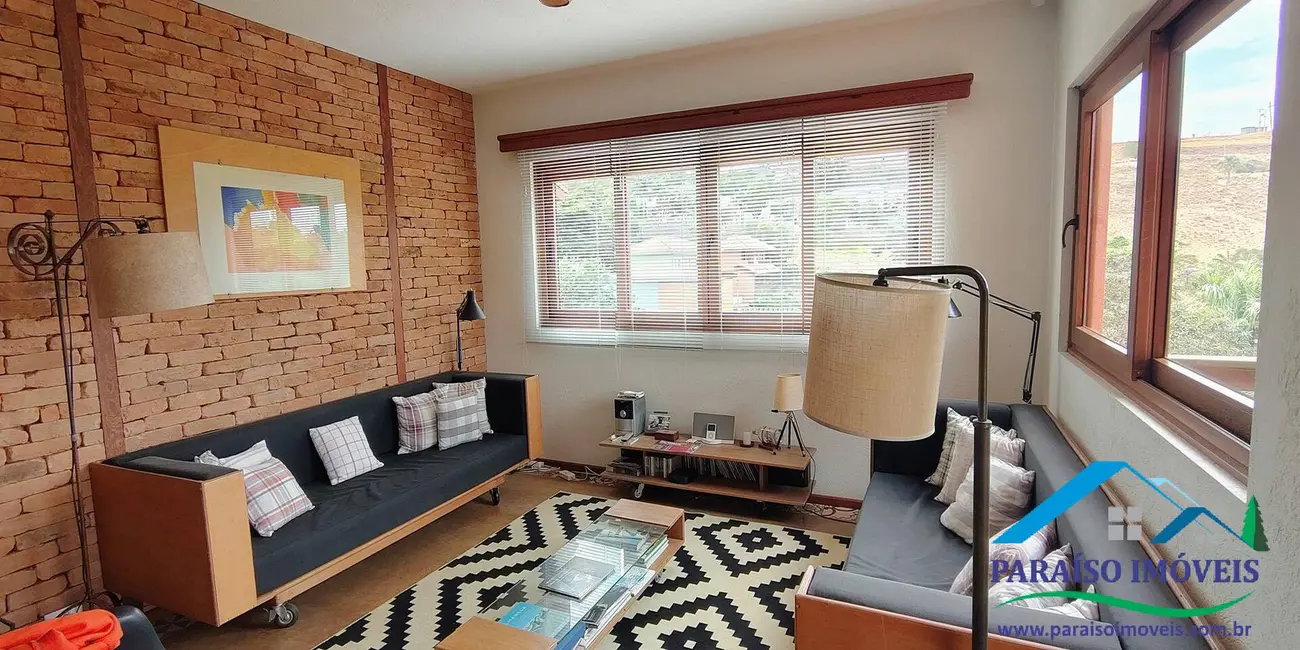 Casa com 3 quartos à venda, 350m2 em Centro, Paraisopolis - MG - imagem 4 Foto 4 de Casa com 3 quartos à venda, 350m2 em Centro, Paraisopolis - MG