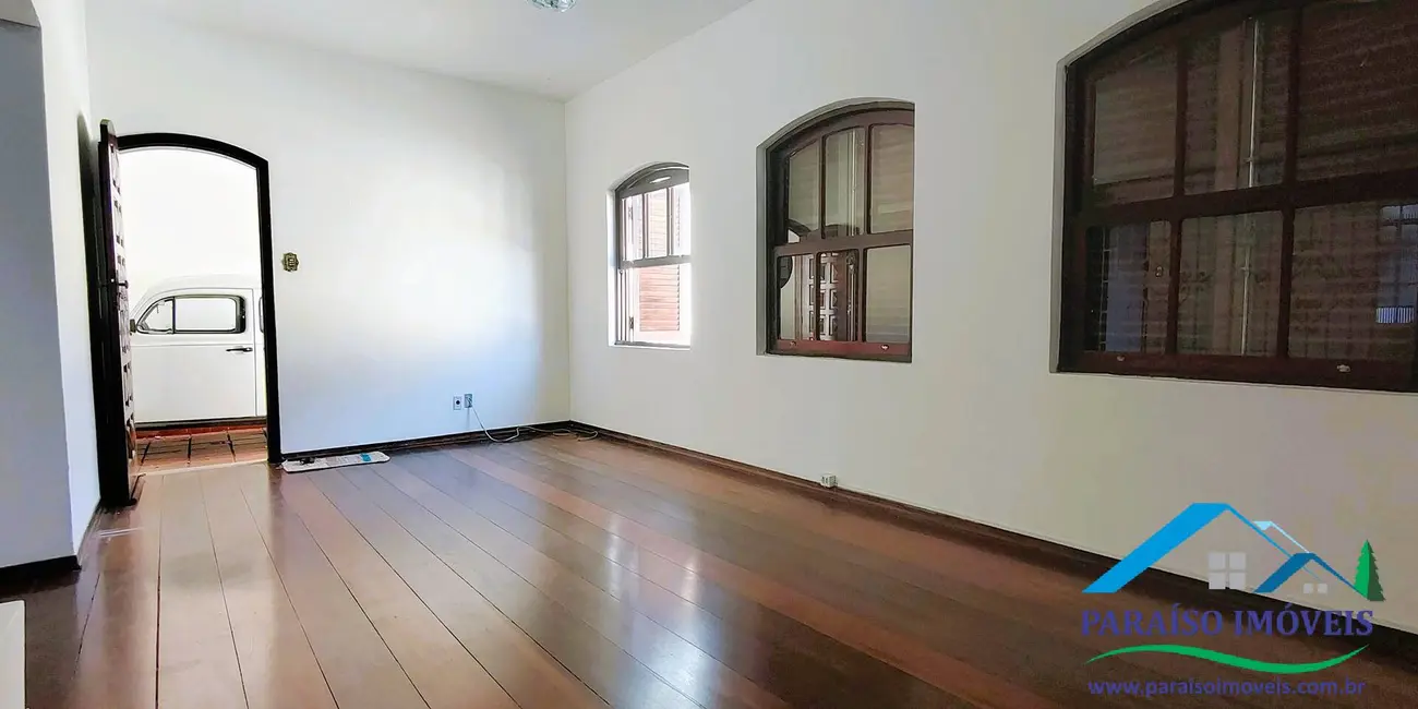 Casa com 3 quartos à venda em Centro, Paraisopolis - MG - imagem 4 Foto 4 de Casa com 3 quartos à venda em Centro, Paraisopolis - MG