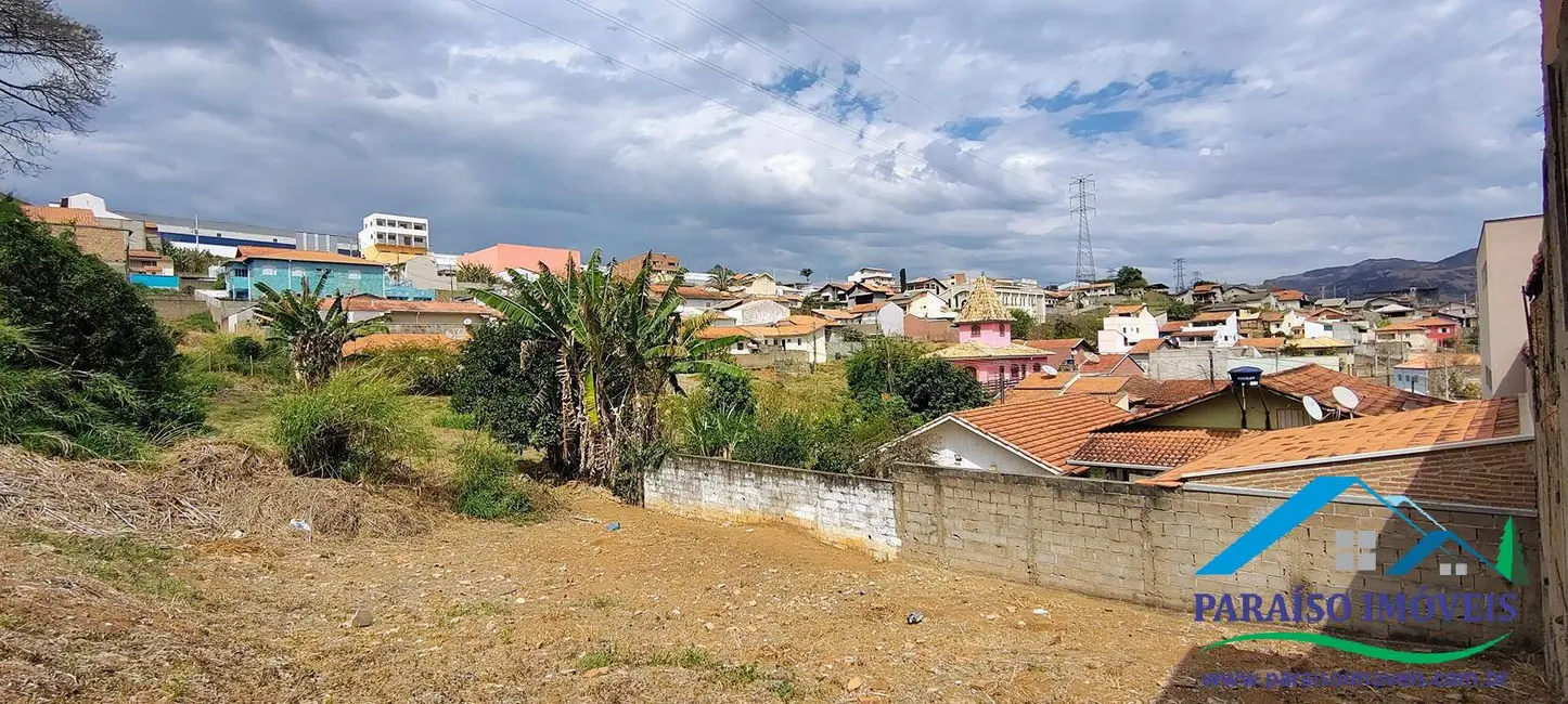 Foto 13 de Terreno / Lote para alugar, 885m2 em Centro, Paraisopolis - MG