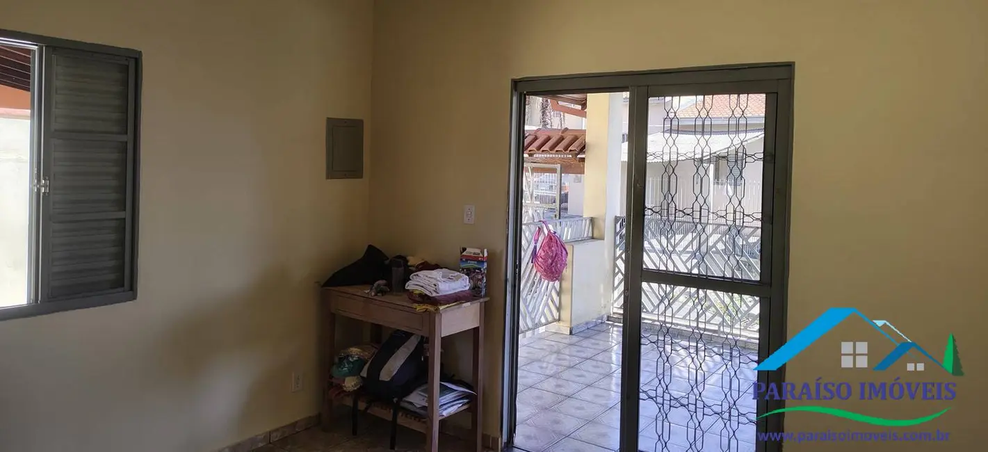 Casa com 3 quartos à venda, 198m2 em Centro, Paraisopolis - MG - imagem 9 Foto 9 de Casa com 3 quartos à venda, 198m2 em Centro, Paraisopolis - MG