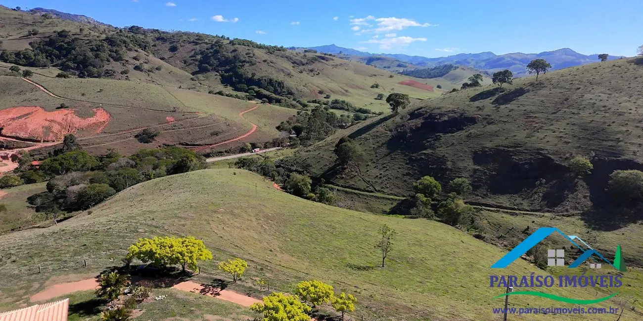 Fazenda / Haras com 3 quartos à venda, 82m2 em Centro, Paraisopolis - MG - imagem 6 Foto 6 de Fazenda / Haras com 3 quartos à venda, 82m2 em Centro, Paraisopolis - MG