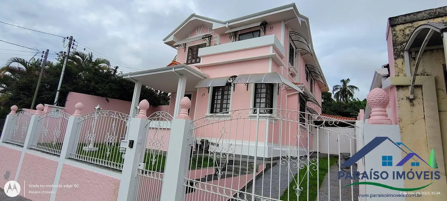 Foto 2 de Casa com 3 quartos à venda, 244m2 em Centro, Paraisopolis - MG