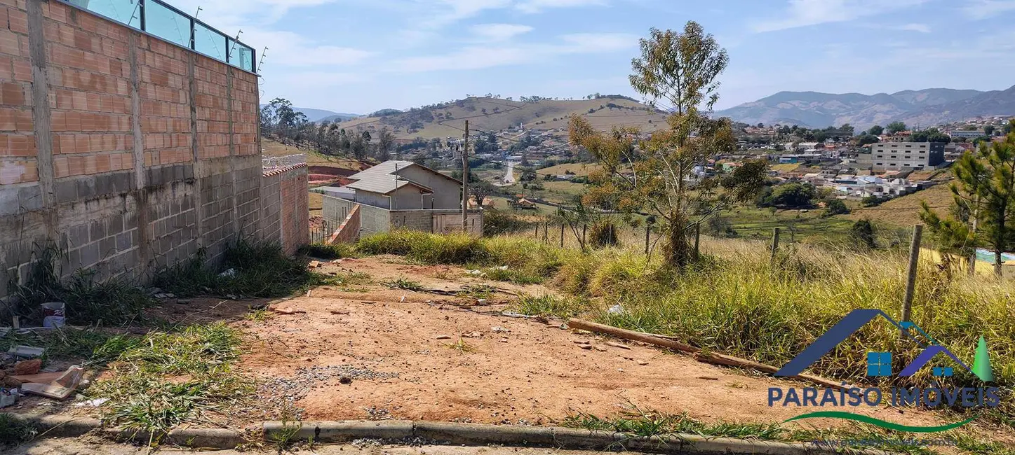 Terreno / Lote à venda, 150m2 em Centro, Paraisopolis - MG - imagem 3 Foto 3 de Terreno / Lote à venda, 150m2 em Centro, Paraisopolis - MG