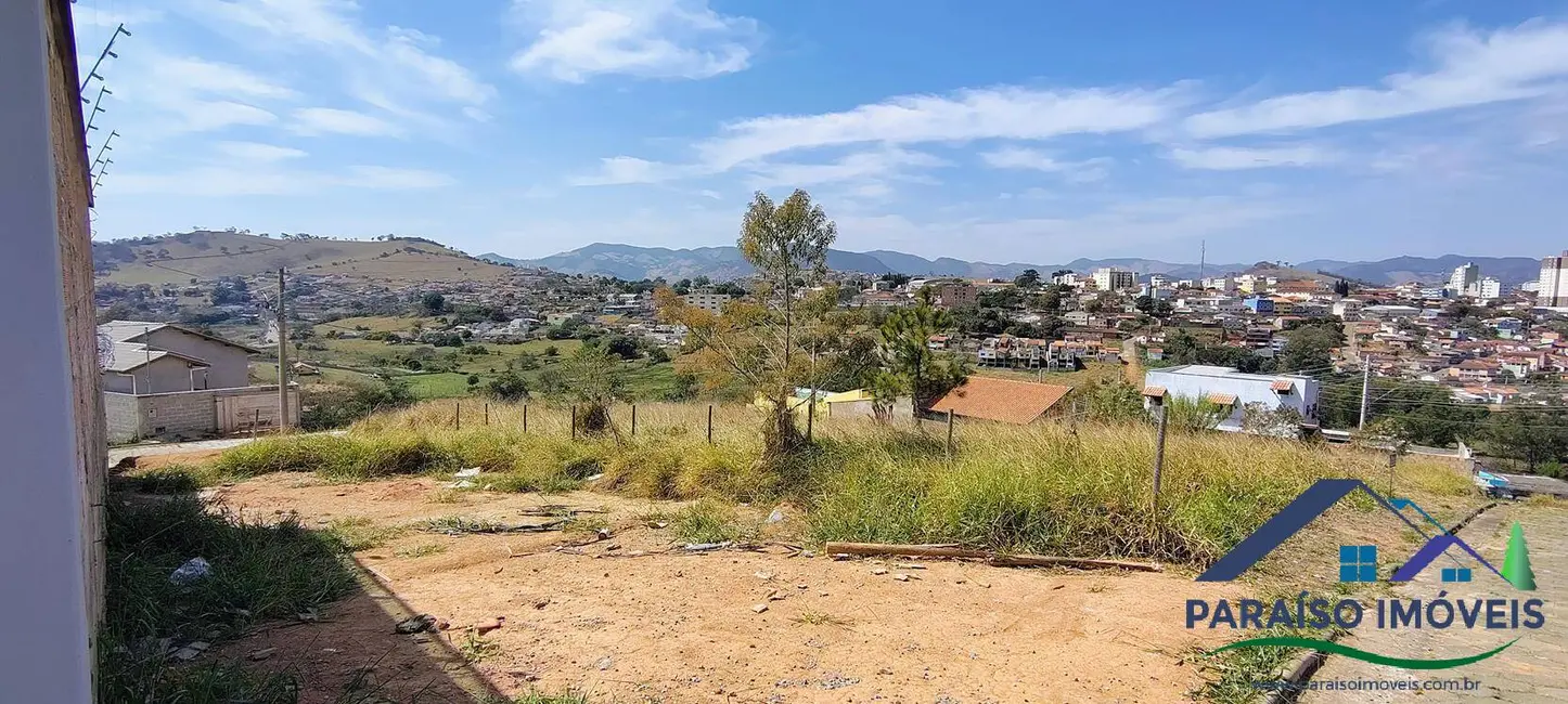 Terreno / Lote à venda, 150m2 em Centro, Paraisopolis - MG - imagem 1 Foto 1 de Terreno / Lote à venda, 150m2 em Centro, Paraisopolis - MG